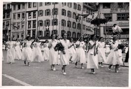 St. Gallen. Umzug junger Frauen am Kinderfest