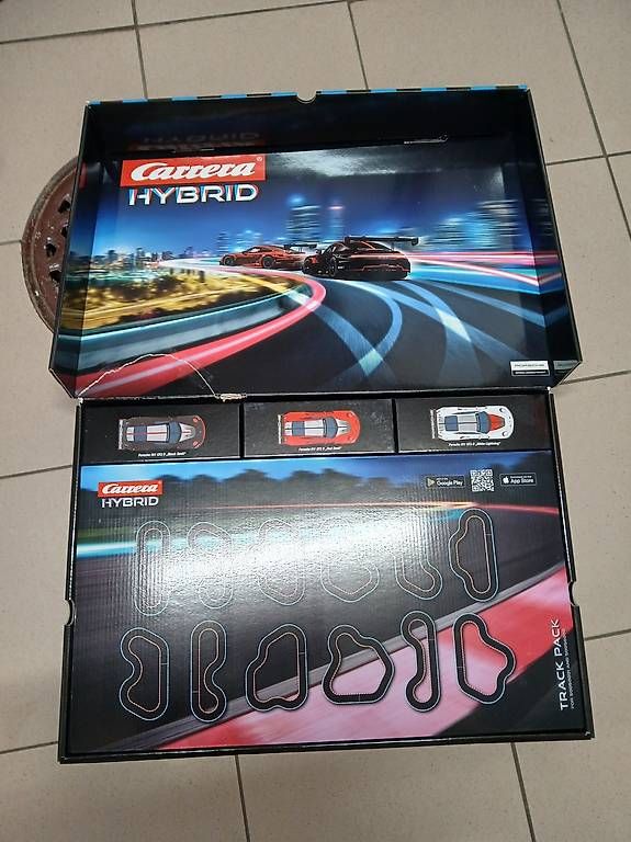 Piste: Carrera Hybrid Rennbahn – Usato da Emmetten venduto da Hattiger2 1