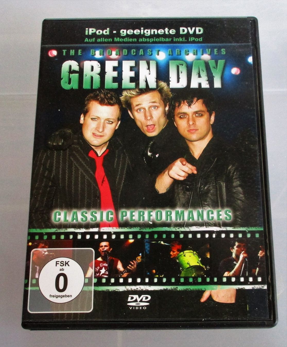 Tutti i DVDs: GREEN DAY - The Broadcast Archives DVD – Usato da Wattwil venduto da Muriel10