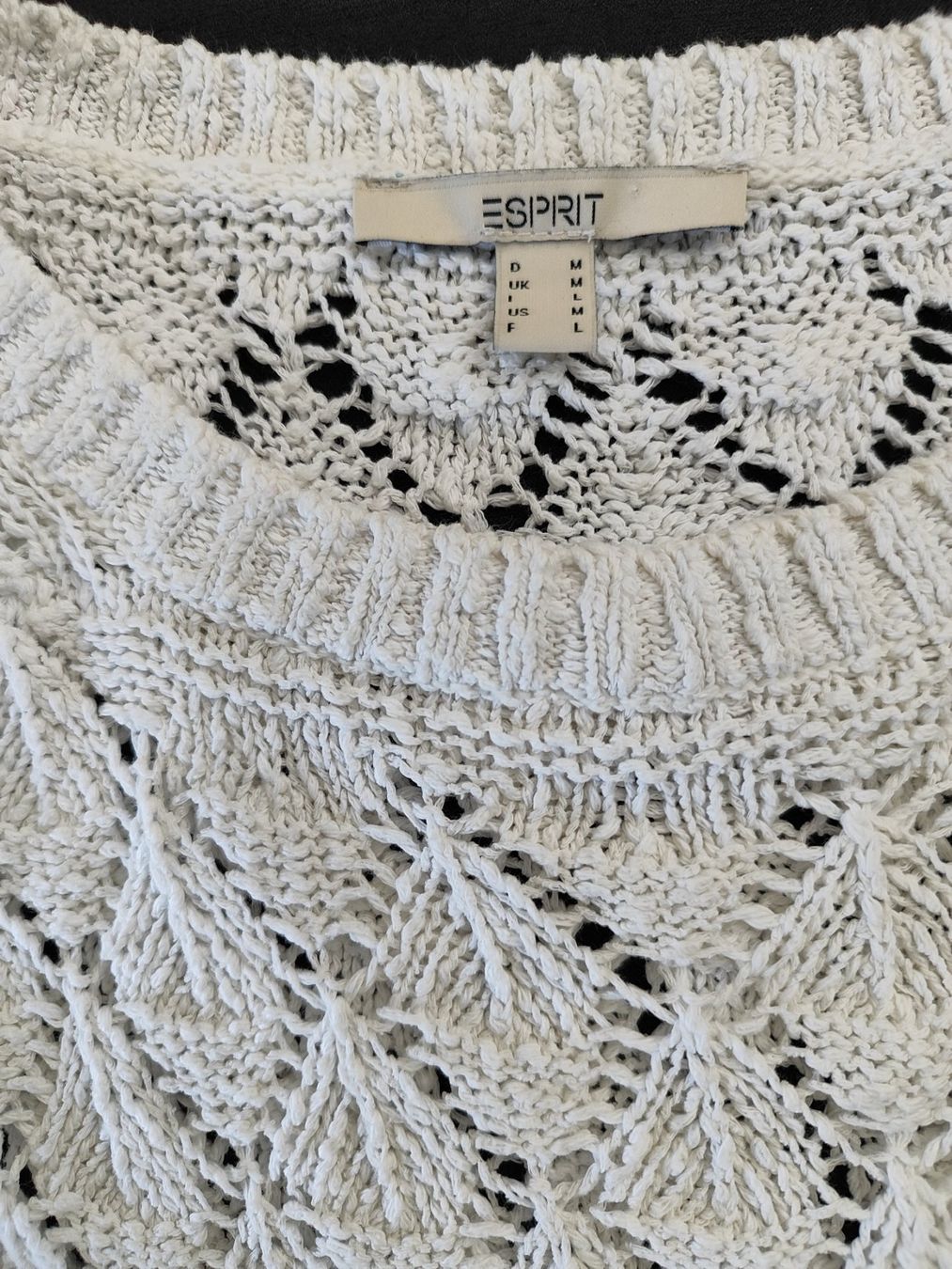 Esprit Maglioni & Felpe: Schöner weisser Pullover Esprit Gr. M (38/40) – Usato da Seon venduto da Mandes1 1