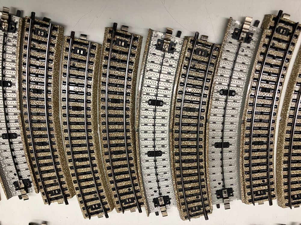 Märklin Modelleisenbahnen: märklin M-Gleis 5100/5106/5200: 30x Schienen - sauber + gut – Neu (gemäss Beschreibung) aus Thun von retoolinoo 4