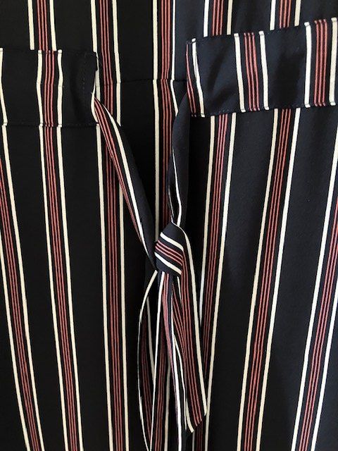 Pepe Jeans Kleider: Très belle robe Pepe Jeans - taille M – Gebraucht aus Les Ponts-de-Martel von Jolisa 5