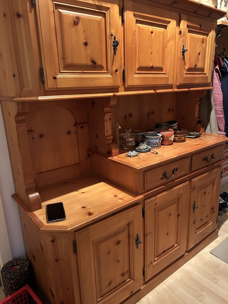 Büffets: Arvenholz Buffetschrank, Massivholz – Gebraucht aus Davos Platz von cilgia08