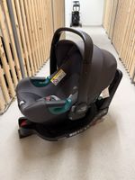 Britax Römer Babyschale mit Basisstation neuwertig