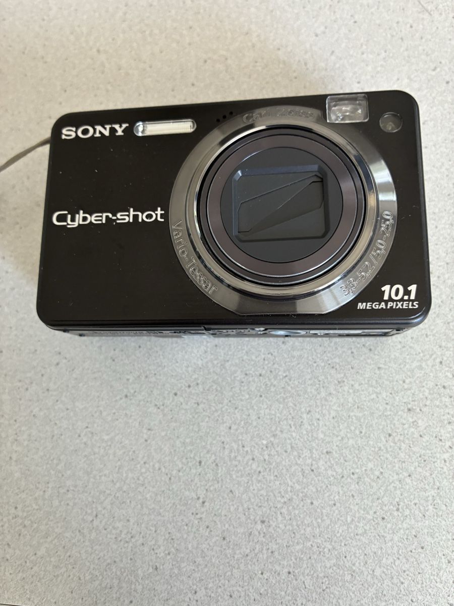 Sony Fotocamera: Sony Cybershot 10.1 Megapixels – Usato da Konolfingen venduto da wawako