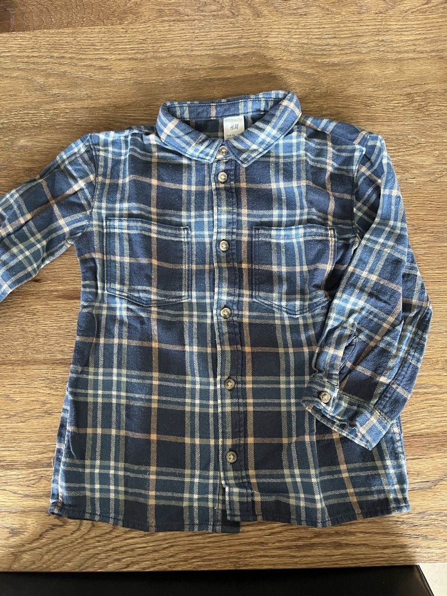 H&M Camicie, T-shirt & Polo: H&M Kinderhemd Neu Gr. 98 – Nuovo (secondo la descrizione) da Zollikerberg venduto da LLV