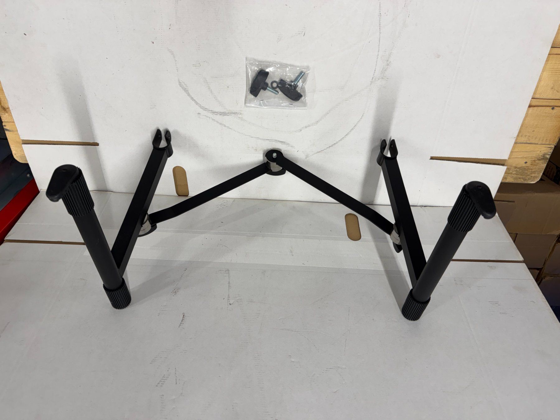 Supporti per strumenti musicali & leggii: Keyboard Ständer (S6) – Nuovo e nell'imballaggio originale da Däniken SO venduto da Profog1 2