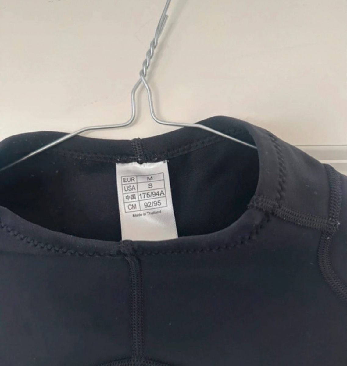 Badekleider & Bikinis: Tribord Neoprene Top Badelycra Schwarz – Gebraucht aus Uster von Monika_OB 4