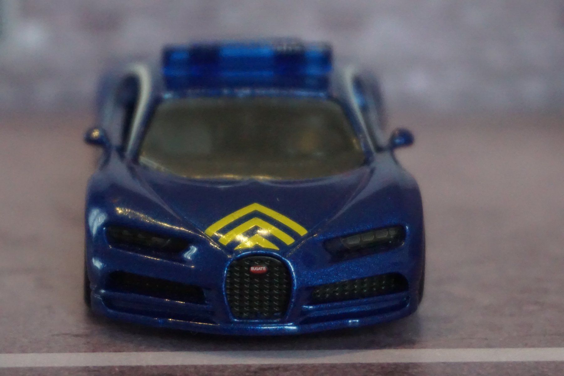 Siku Modellautos: Siku Bugatti Chiron Gandarmerie TOP !!!!!!!! – Gebraucht aus Reiden von Doppeldecker69 3