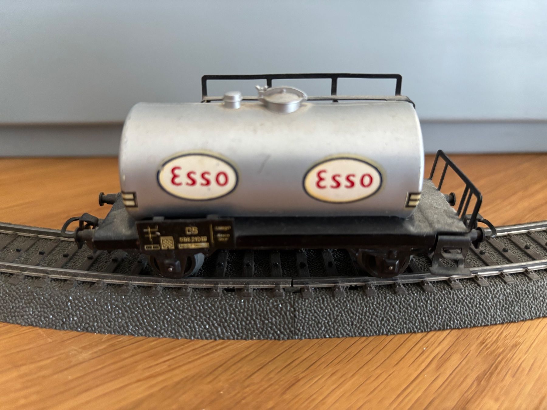 Märklin Modelleisenbahnen: 2x Tankwagen - Märklin – Gebraucht aus Bremgarten AG von Trombone98 8