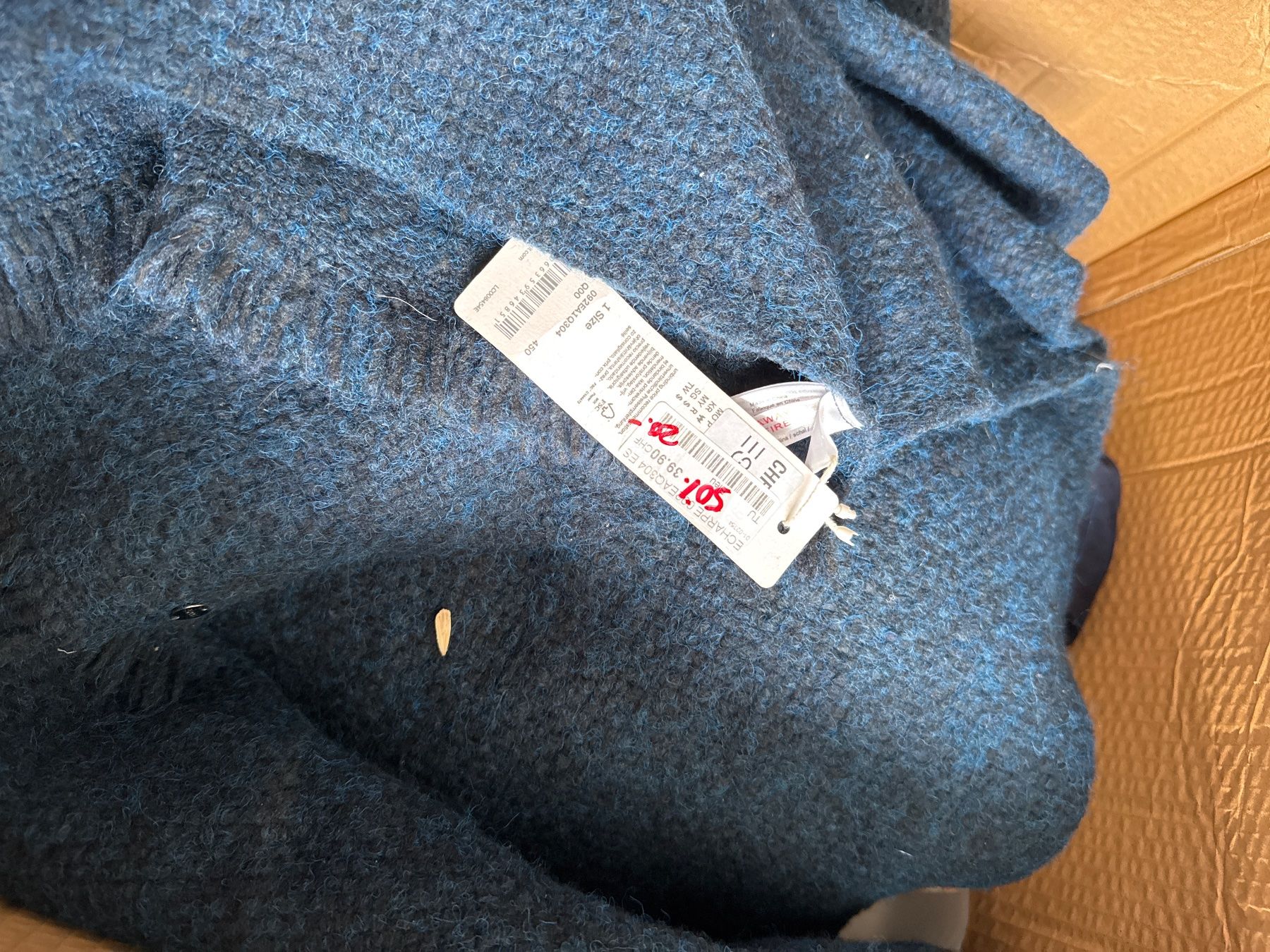 Esprit Foulard & Sciarpe: Esprit écharpe bleue TU – Nuovo e nell'imballaggio originale da Vuisternens-Romont venduto da gol_xp6p 3