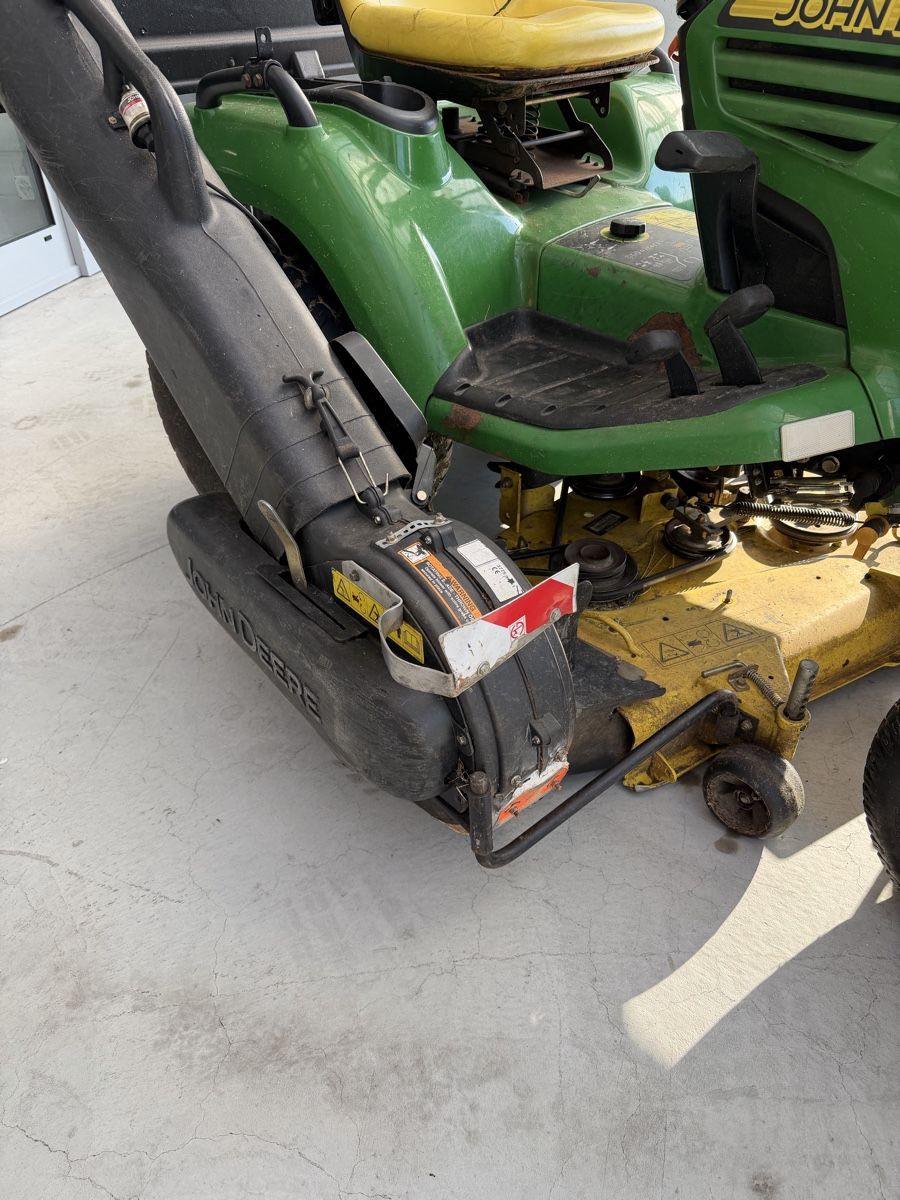 John Deere Tracteurs: Rasentraktor John Deere X740 – D'occasion à Kriens par Frenchi1 4