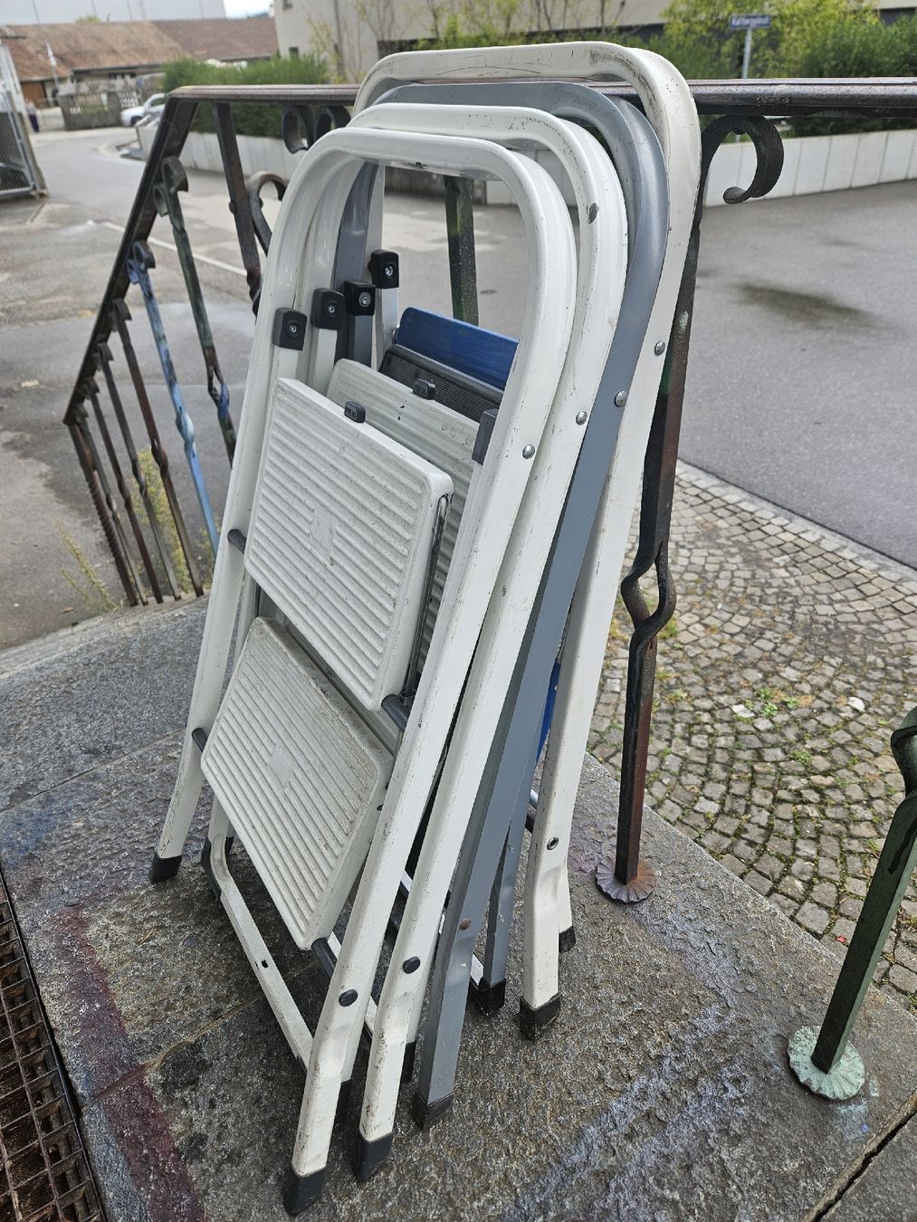 Echelles: Leiter Set 4 Stk. gebraucht – D'occasion à Oberburg par znas 2