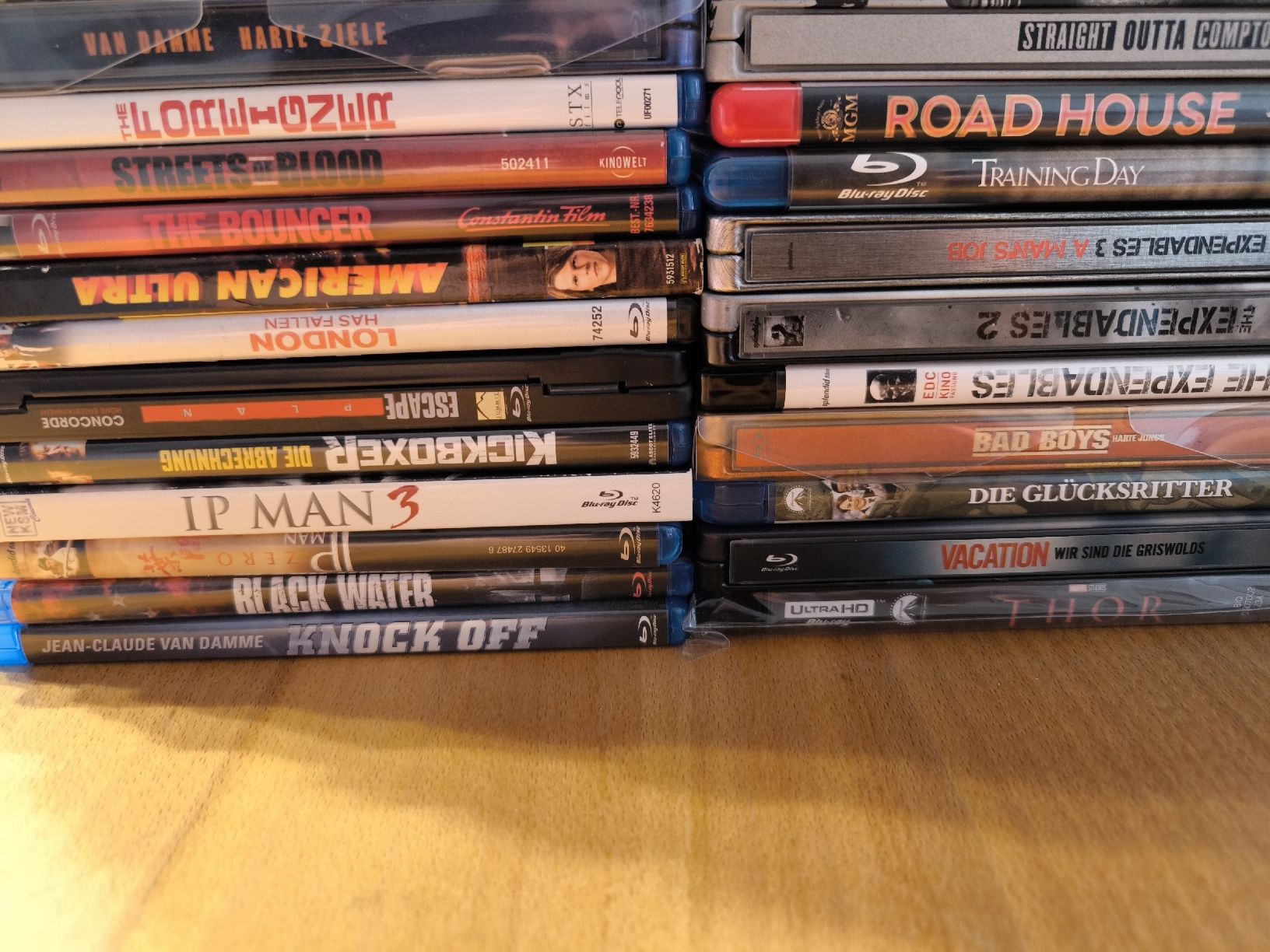 Tous les DVDs: Action Mega Blu-Ray Bundle – D'occasion à Dürnten par Nexomynon 3