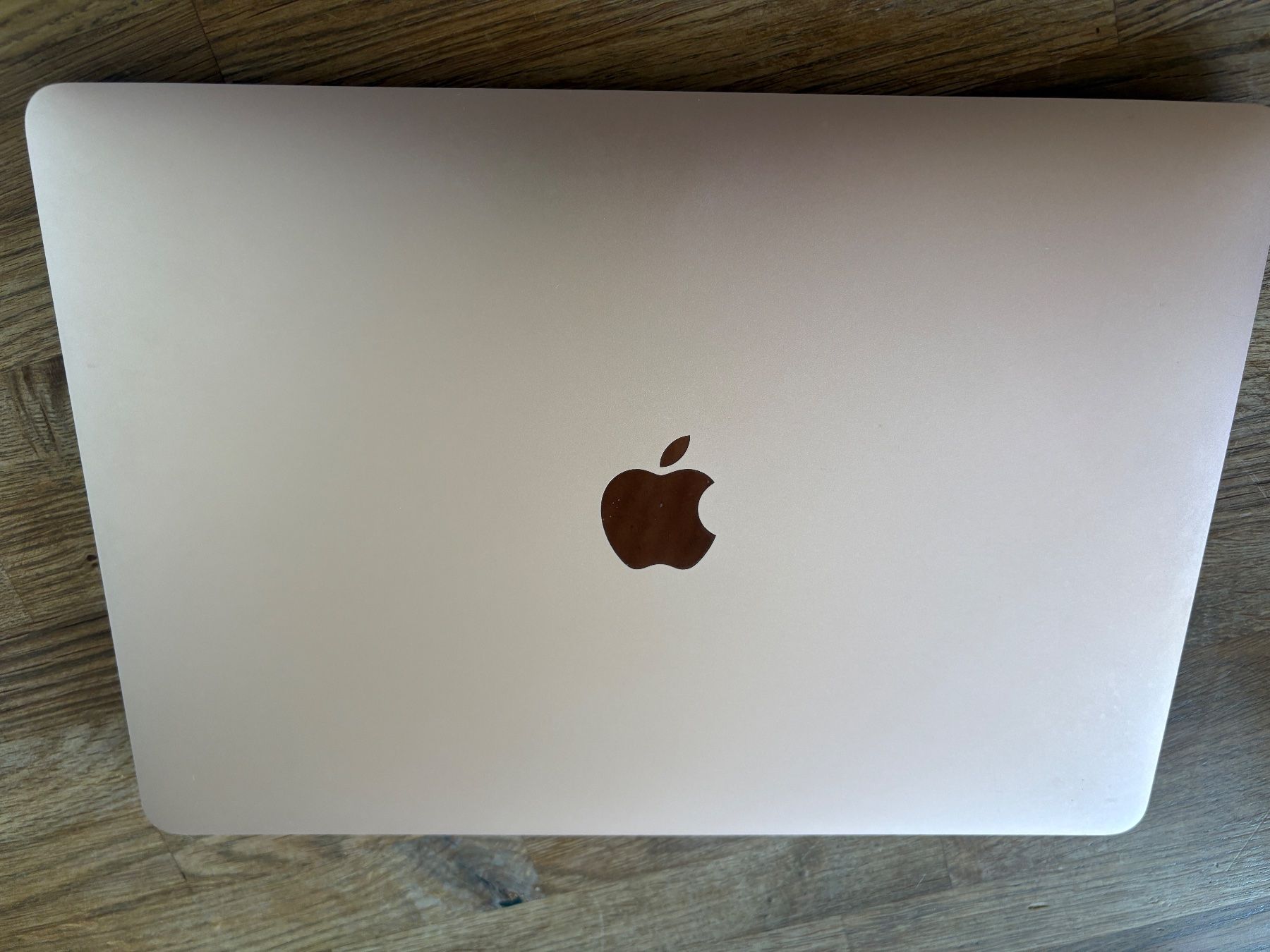 Apple Notebook: MacBook Air M1 2020 rosé gold – Nuovo (secondo la descrizione) da Grenchen venduto da CamilleBloch 1