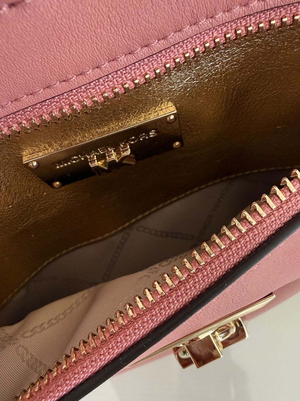 Michael Kors Borse da donna: Michael Kors Handtasche - rose – Usato da Eichberg venduto da Lolapop18 4