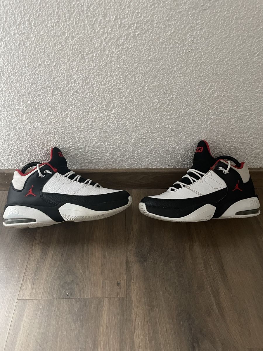 Jordan Chaussures hommes: Jordan 23 – D'occasion à Dompierre FR par matmath