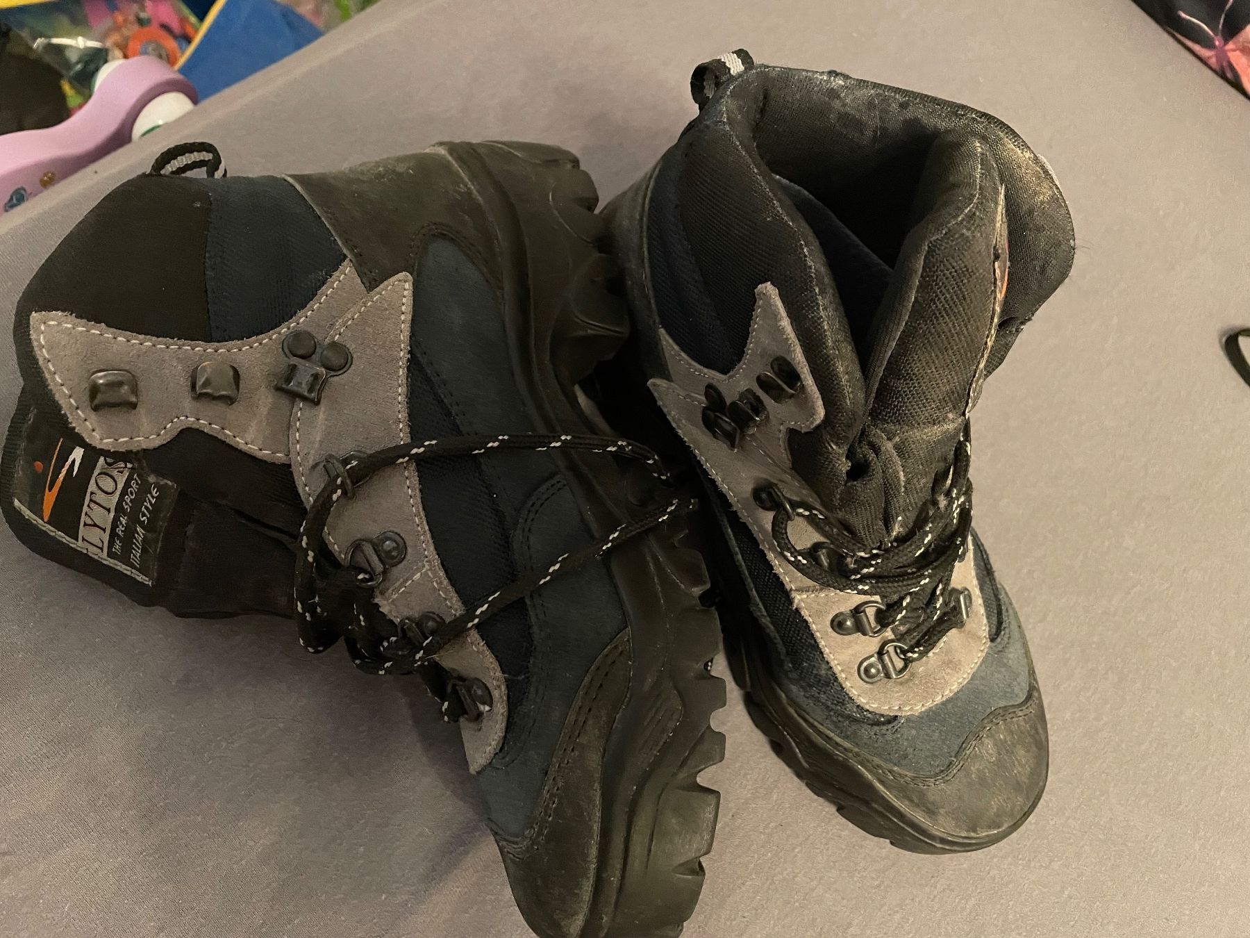Scarpe da uomo: Wanderschuhe / Bergschuhe, Grösse 37, Top! – Usato da Rothrist venduto da Gyzmo69 1