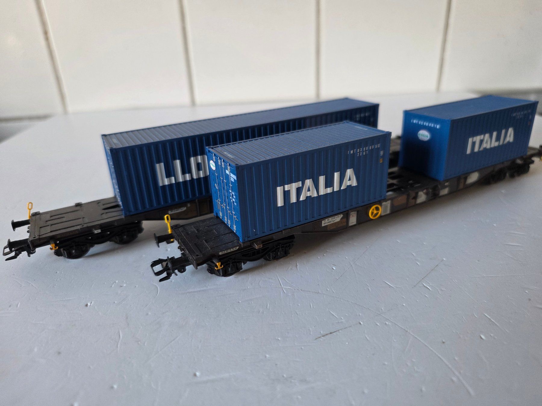 Märklin Modellini di ferrovie: 2 Stück AAE Cargo Containerwagen, Typ Sgns – Nuovo (secondo la descrizione) da Seuzach venduto da Loeckeli01