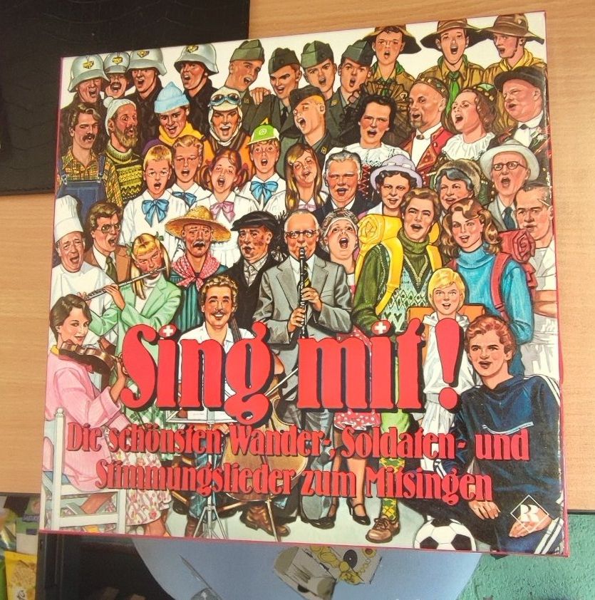 Dischi in vinile: Sing-mit! Lieder zum Mitsingen 6 LP's Top imstand – Usato da Mosnang venduto da KurtHe