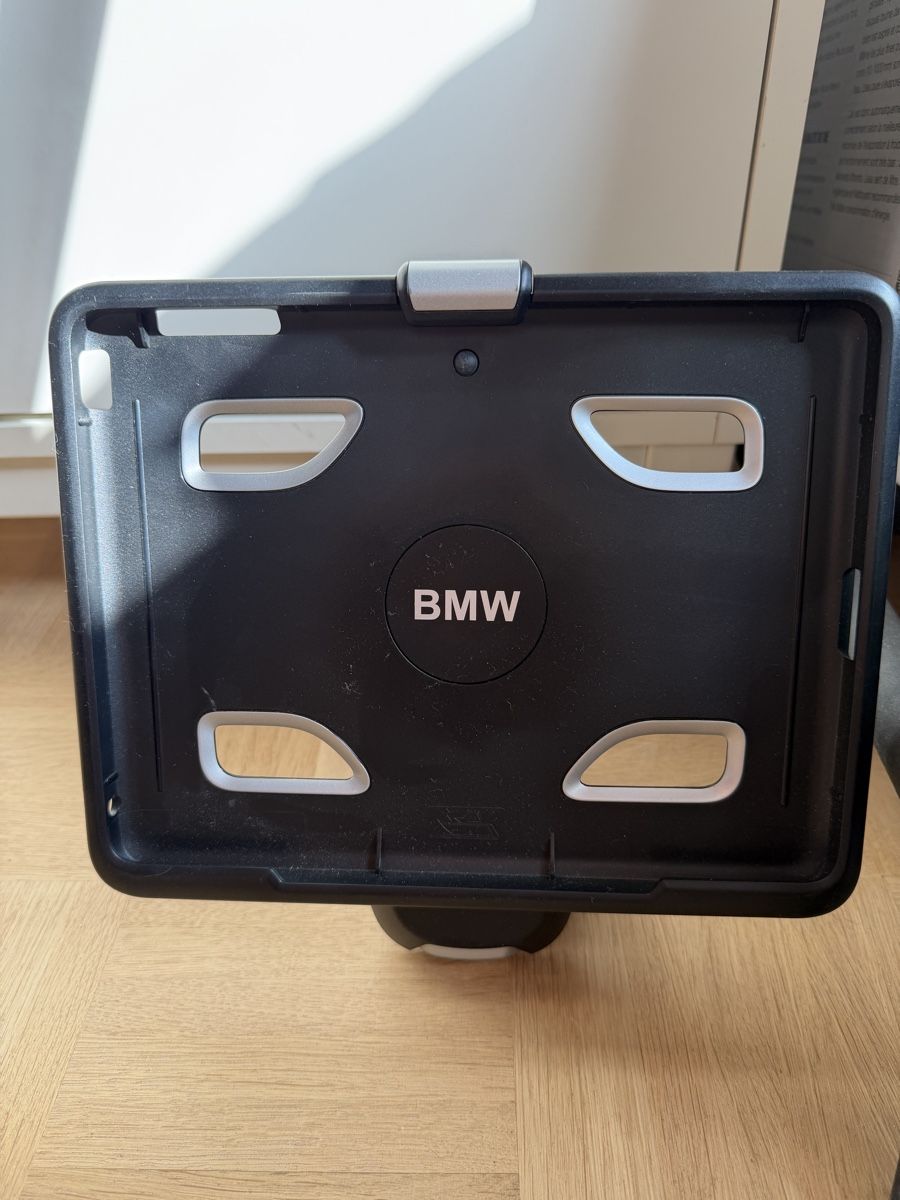 Staffa per monitor: BMW IPad Halter – Usato da Basel venduto da Frenchie-Bulldog