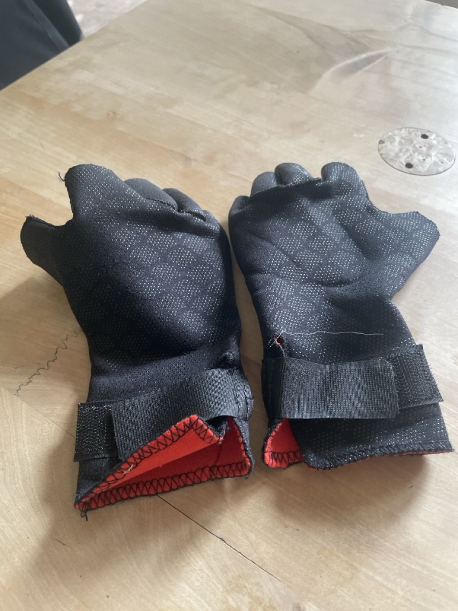 Guanti & manicotti: Biker Handschuhe  – Usato da Muttenz venduto da Fertal 1