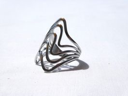 Silberfarbener, verstellbarer Ring, mind. Gr. 55 (17.5mm)