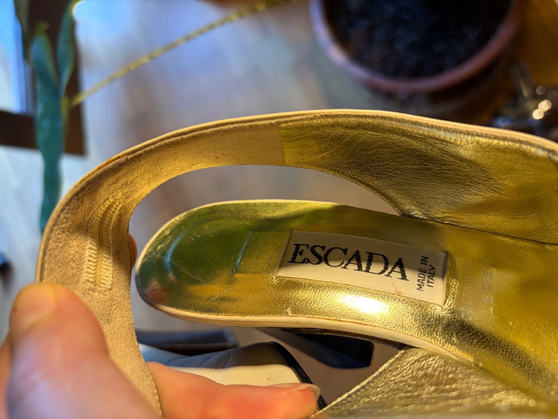 Escada Scarpe da donna: Escada Vintage Pumps Leather 36 – Usato da Luzern venduto da AM2nd 3