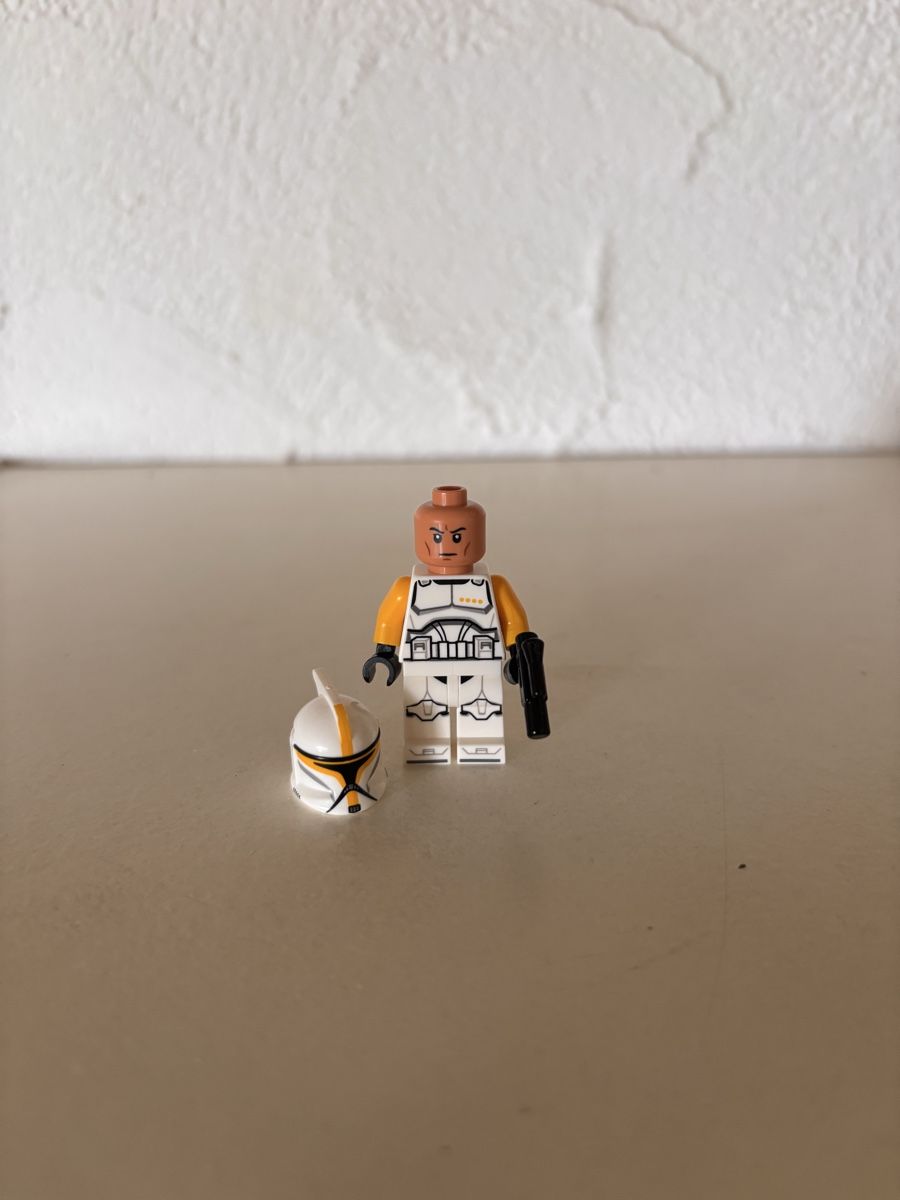 Lego Statuette: Lego Star Wars Minifigure Clone Trooper Commander sw1146 – Usato da Sissach venduto da Geopatral
