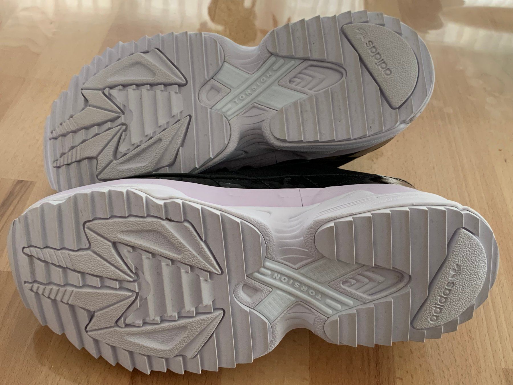 Adidas Scarpe da donna: ADIDAS Turnschuhe Gr. 41 – Nuovo (secondo la descrizione) da Wetzikon ZH venduto da EvisStore 6