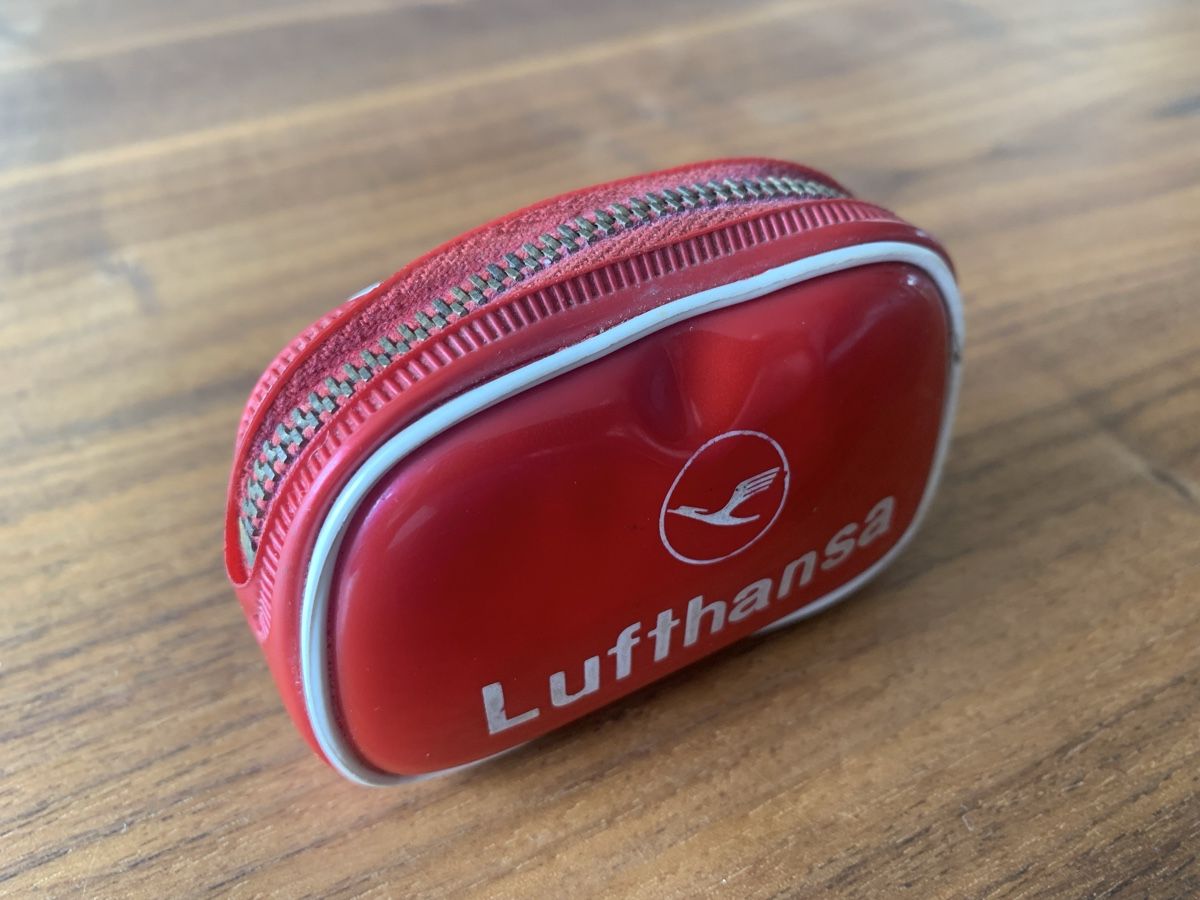Portafogli: Vintage Lufthansa Beutel (mind 20-30-jährig) – Usato da Opfikon venduto da BananaGio01 1