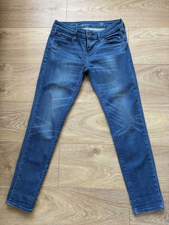 Levi’s Demi Curve - Mid Rise - Skinny