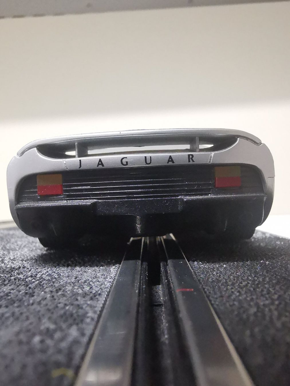 Piste: Scalextric Jaguar XJ220  1/32 – Usato da Winterthur venduto da Lonpos1 5