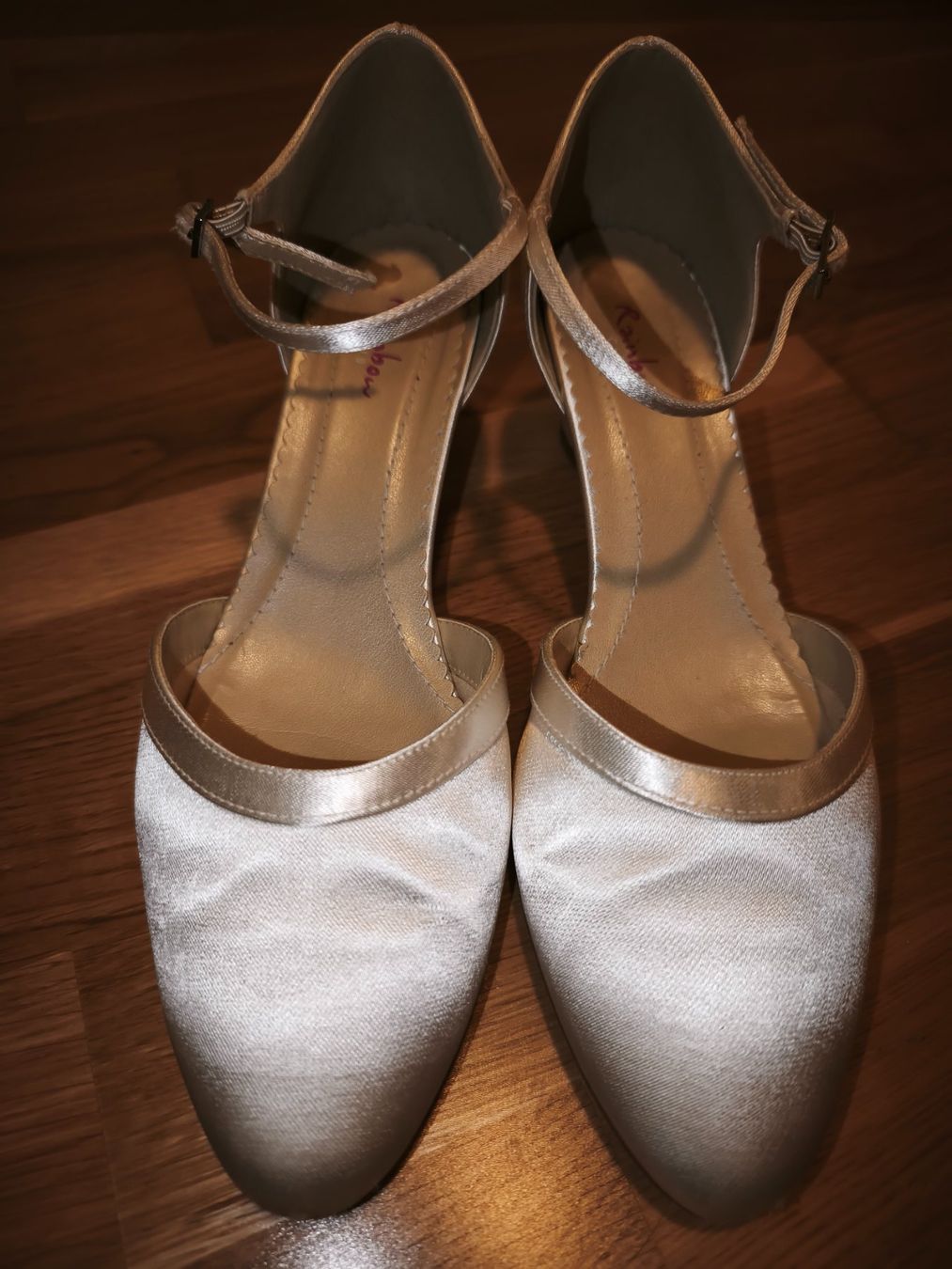 Rainbow Scarpe da donna: Brautschuhe Rainbow Club Gr. 38 – Usato da Zeglingen venduto da Vanillacoke 7