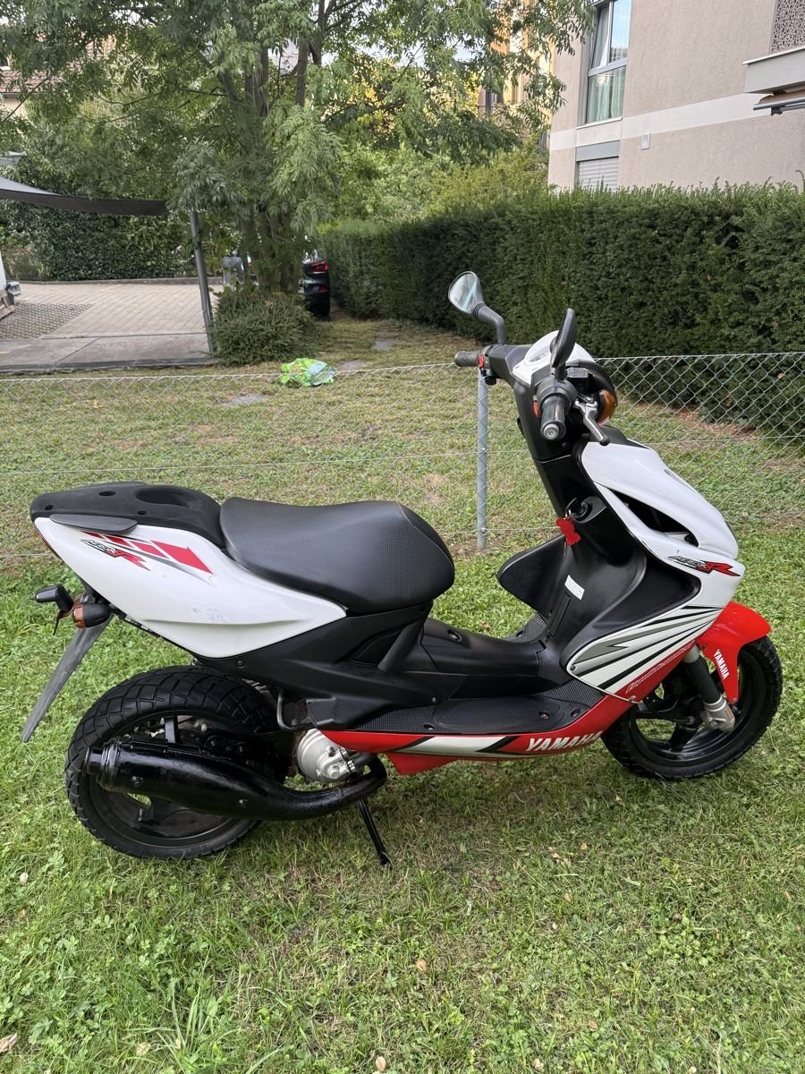 Yamaha Scooter: YAMAHA AEROX 50 CC – Usato da Winterthur venduto da Fabio_46 4