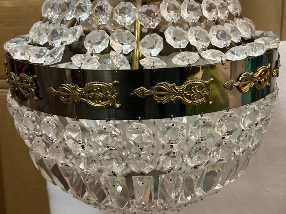 Lampadari & plafoniere: Antiker Kristall-Leuchter (ca. 90 cm) – Usato da Freienbach venduto da aktionen4u 1