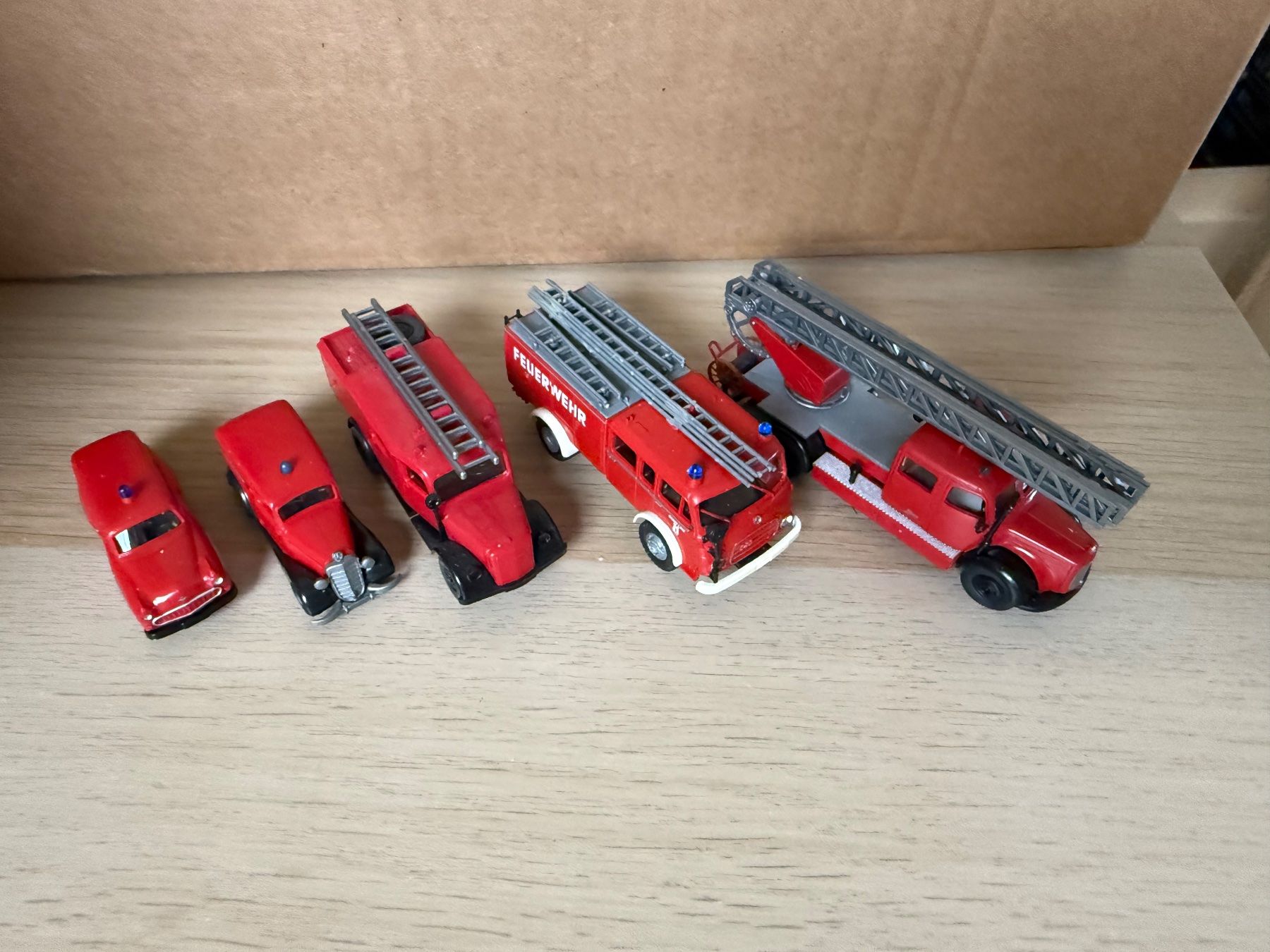 Herpa Kit di modellismo & Modellini statici: Lot 3 modèles 1/87 pompier – Difettoso da Morrens VD venduto da YannD02 2
