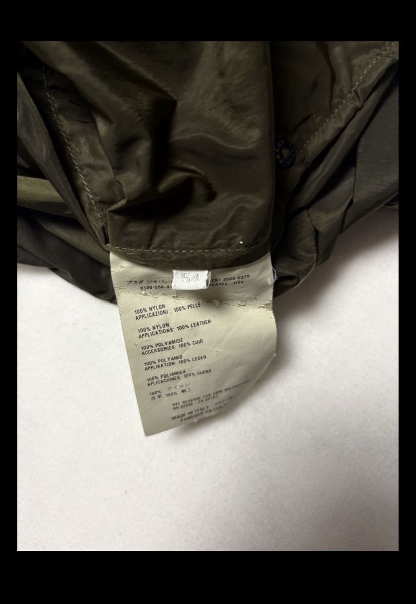 Prada Jacken: Vintage Prada light Jacket Trainer – Gebraucht aus Zürich von yas_alam 5