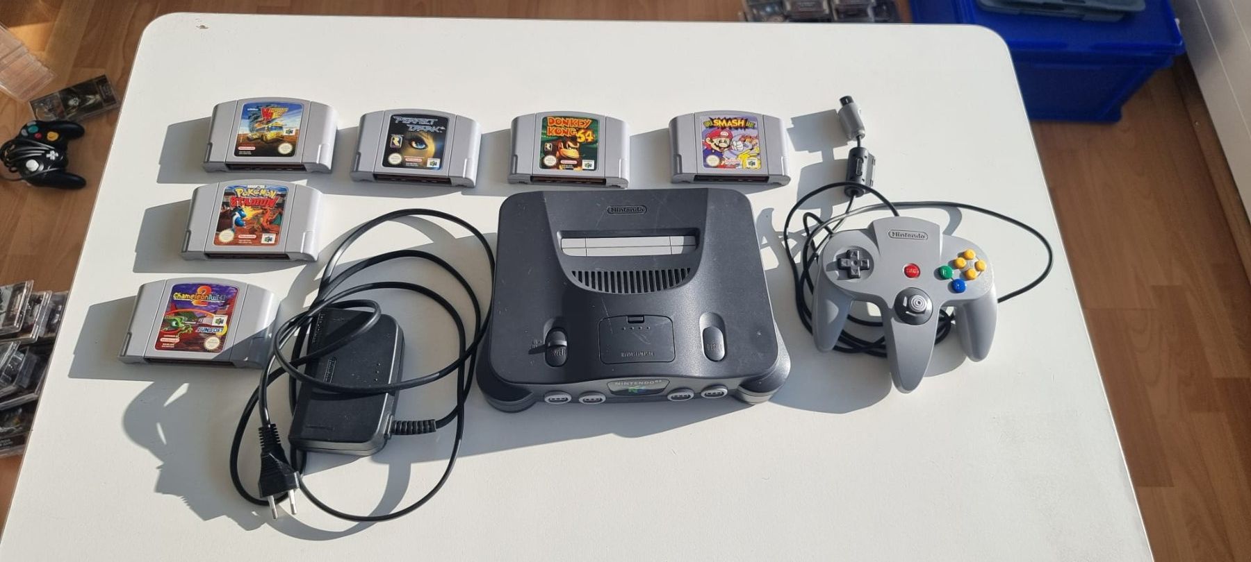 Nintendo Konsolen: Nintendo 64 + Spiele Smash Donkey Kong etc. – Gebraucht aus Aarau Rohr von Shad
