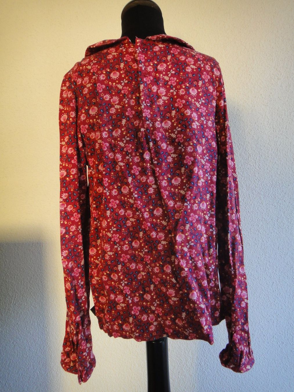 Camicette, T-shirt & Top: Hemd Bluse mit Blumenmuster 12 Jahre 146 cm – Usato da Winterthur venduto da LemonTree5 1