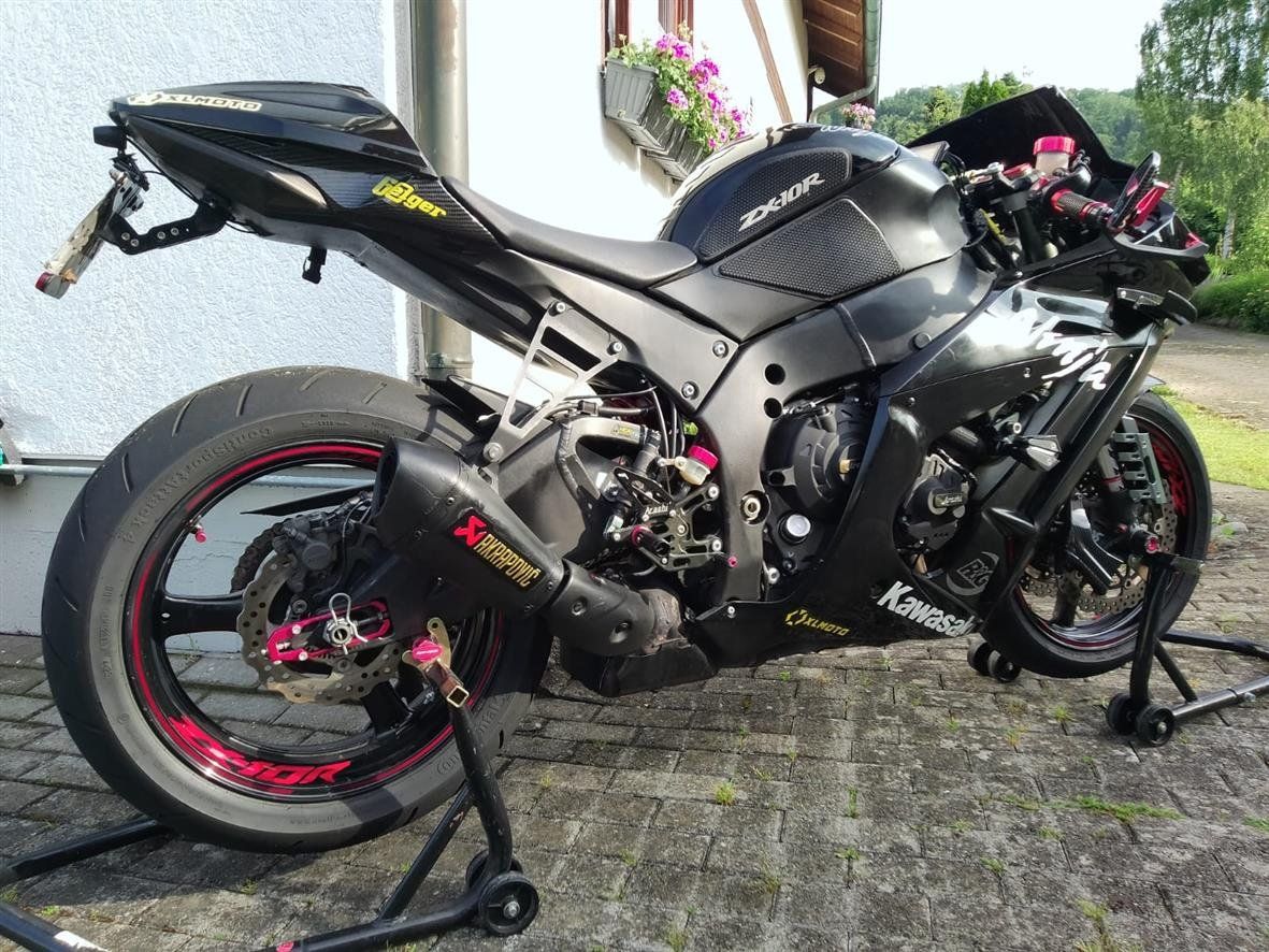 Kawasaki Strada: Kawasaki ZX10R ABS – Usato da Mägenwil venduto da panthera57 8