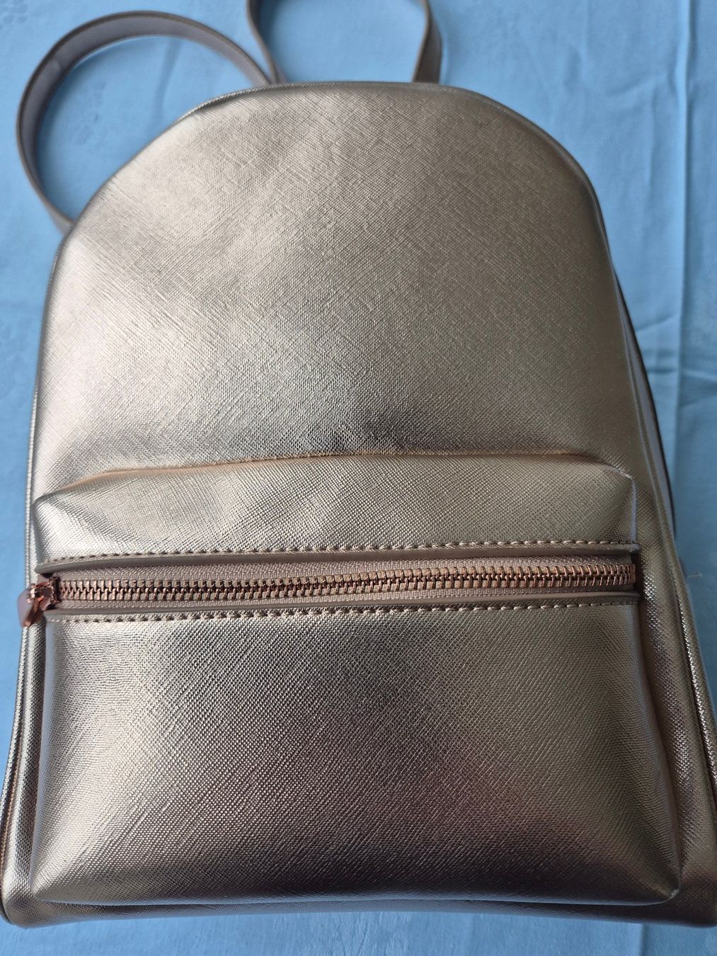 Zaini: Eleganter Stadtrucksack, roségold, COLETTE – Usato da Basel venduto da Dylan1994