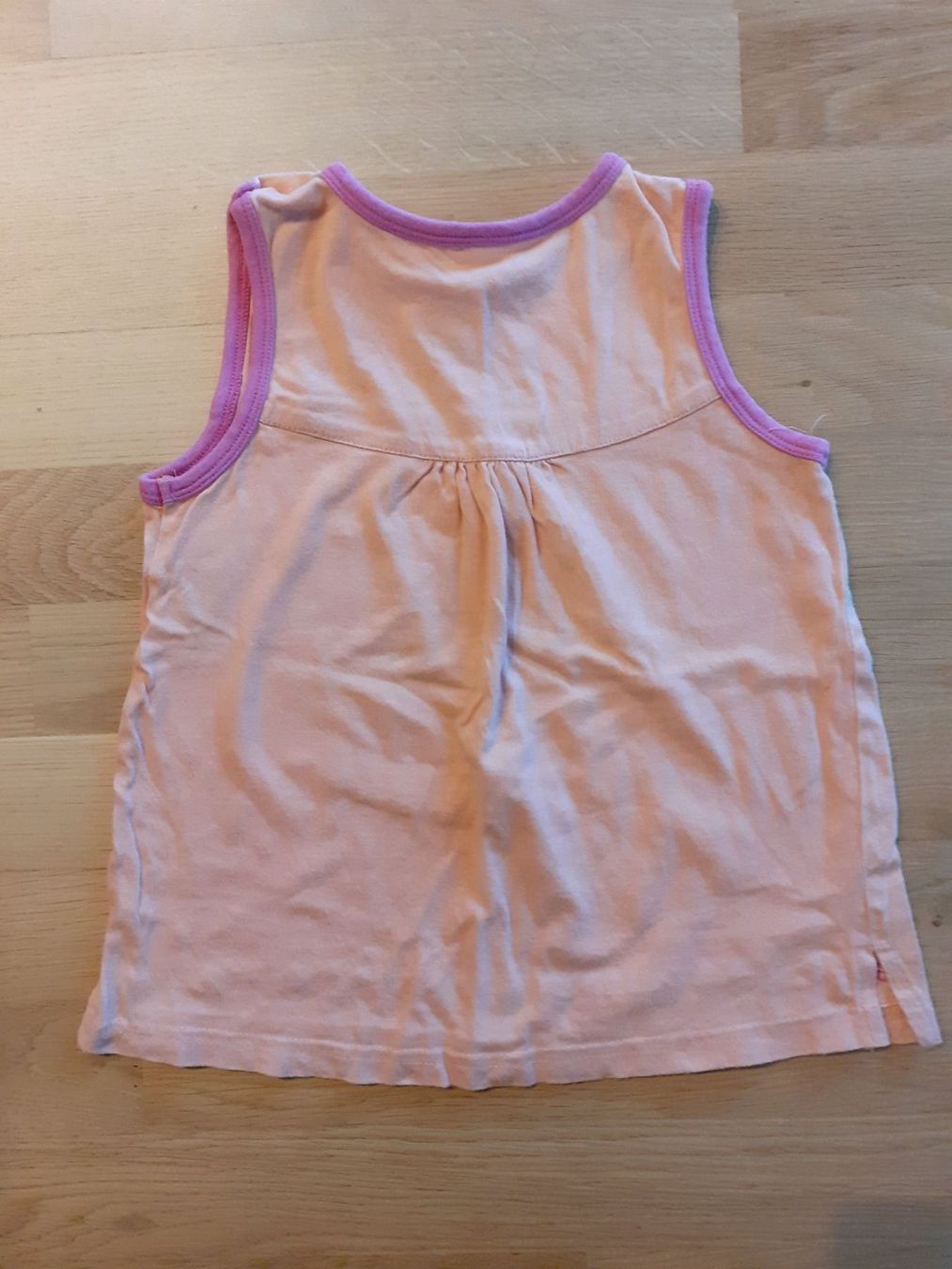 Camicette, T-shirt & Top: T-Shirt, ärmellos, Gr. 92 – Usato da Wabern venduto da jeroalila 1