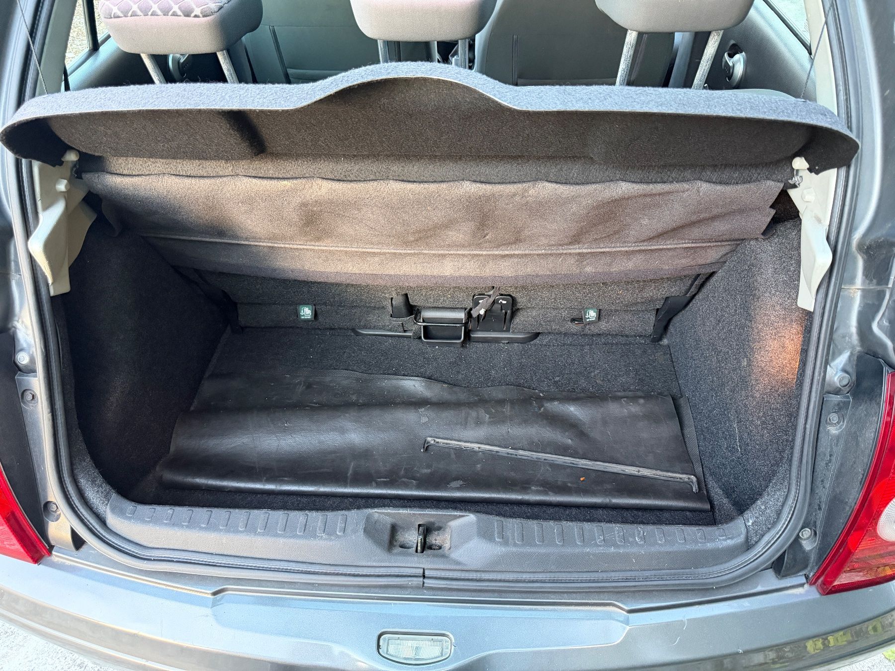 Nissan Autos: Nissan Micra 1.2 2007 – D'occasion à Tobel par Automobile-Tobelklg 7