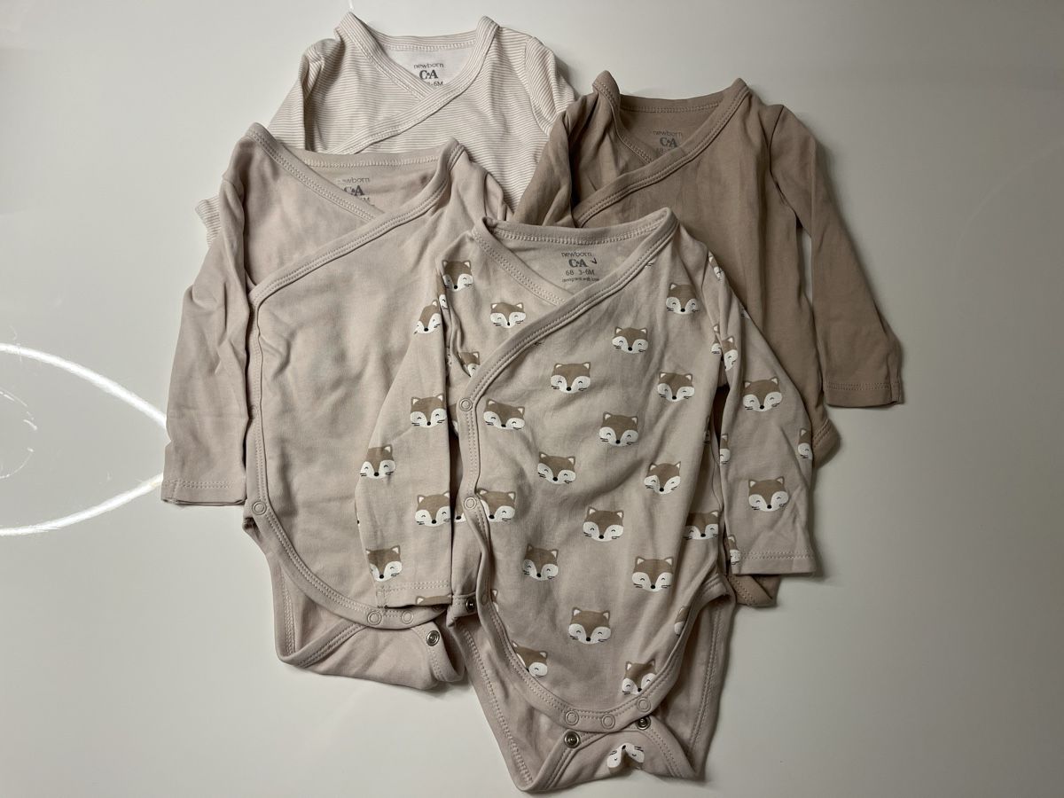 C&A Kleiderpakete & -sets: C&A Bodies Gr. 3-6 Mt./68 – Gebraucht aus Oberwil BL von FinjaBijou