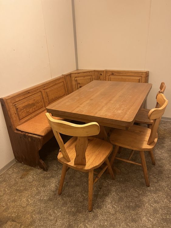 Eckbank mit Tisch und Stühlen Kaufen auf Ricardo