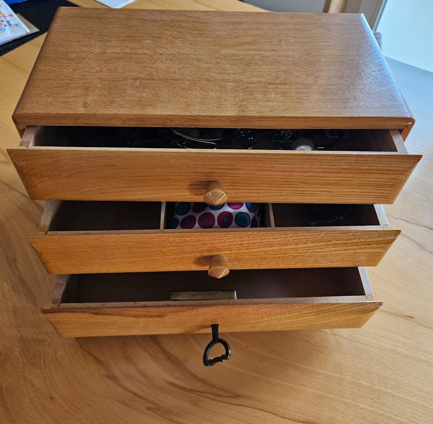 Articoli in legno: Sehr schoenes Schmuckkaestchen – Usato da Thal venduto da Rolando2 1