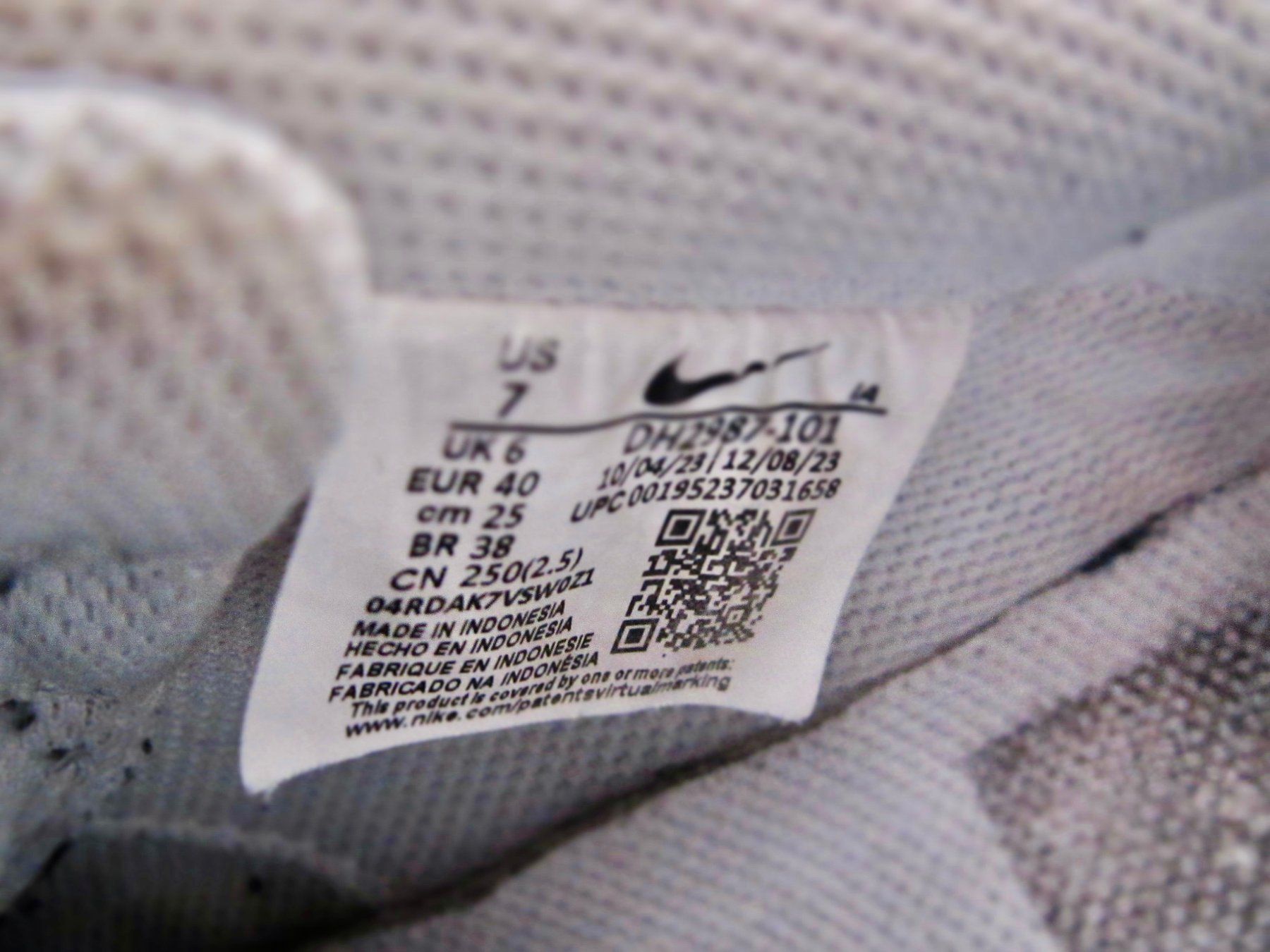 Nike Scarpe da uomo: SNEAKER NIKE 40  N' 17 – Usato da Murten venduto da Selliot 7