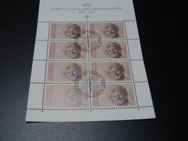1 schöner Kleinbogen FL Tod von Fürstin Gina 1989 gestempelt
