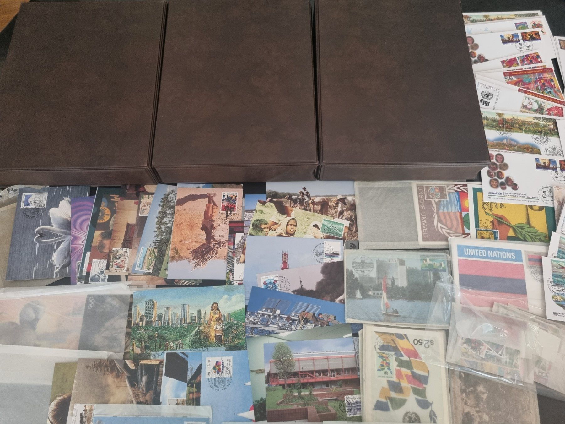 Alle Briefmarken: Kiste mit xxx Briefe/FDC/Maximumkarten UNO – Gebraucht aus Gümligen von Geniusbuy 1